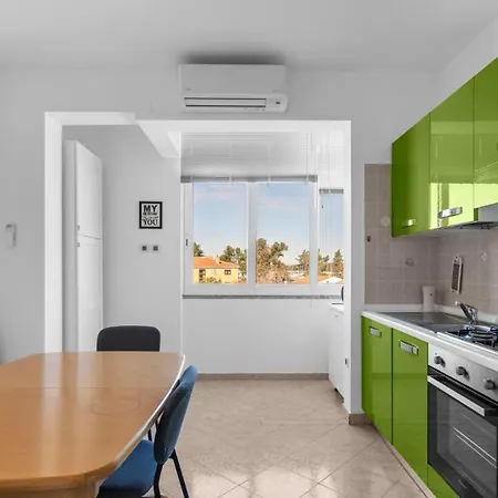 New Epulon With Sea View In Novigrad