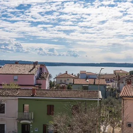 Apartment New Epulon With Sea View In Novigrad